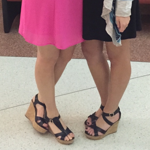 Black Strap Wedges - Picture 9 of 10